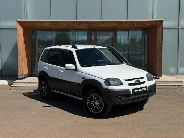 Chevrolet Niva I Рестайлинг с пробегом 2017 года, цена 769 000 рублей, 94840 км, внедорожник, Автокод Объявления