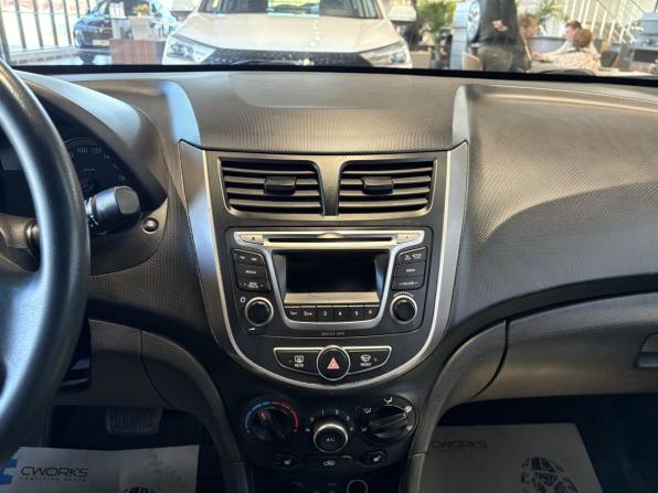 Hyundai Solaris I Рестайлинг с пробегом 2014 года, цена 962 000 рублей, 110101 км, седан, Автокод Объявления
