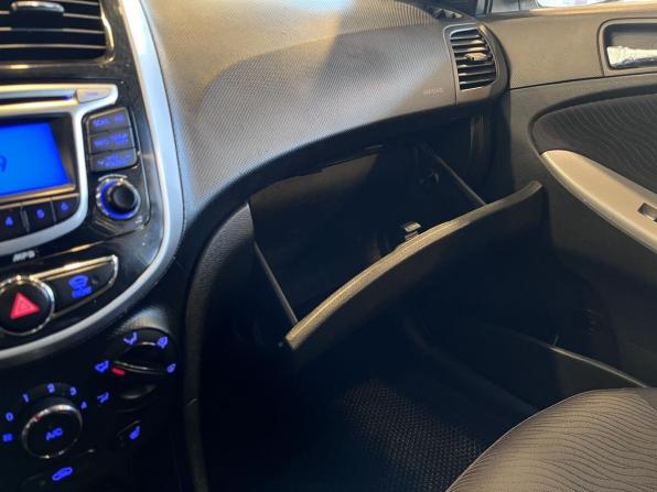 Hyundai Solaris I с пробегом 2013 года, цена 670 000 рублей, 156239 км, седан, Автокод Объявления