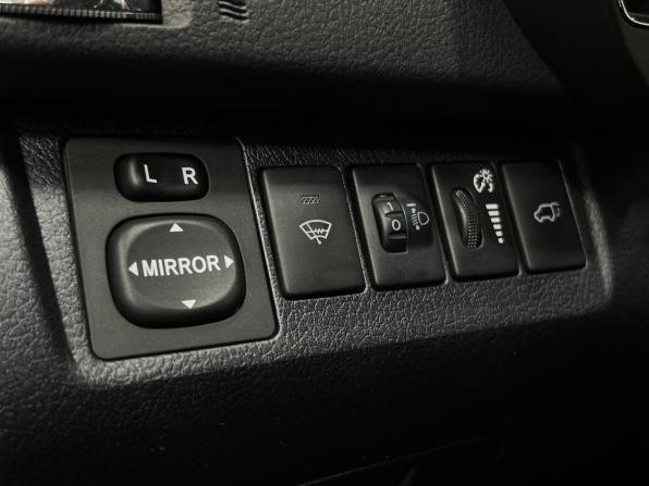 Toyota Highlander II (XU40) Рестайлинг с пробегом 2011 года, цена 1 799 000 рублей, 235000 км, внедорожник, Автокод Объявления
