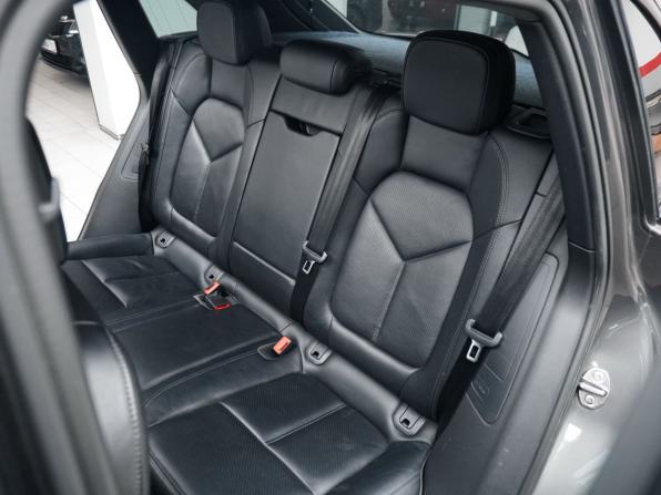 Porsche Macan I с пробегом 2014 года, цена 3 099 000 рублей, 115144 км, внедорожник, Автокод Объявления