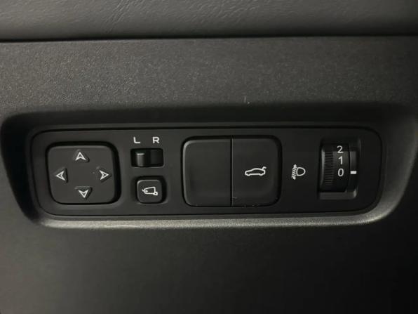 Changan UNI-V I с пробегом 2023 года, цена 1 779 000 рублей, 100000 км, лифтбек, Автокод Объявления