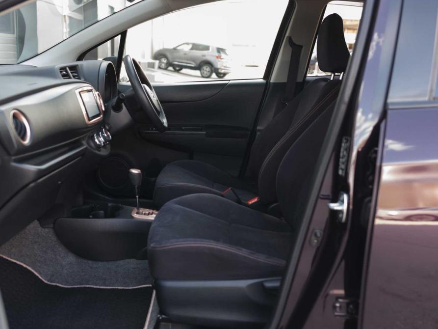 Toyota Vitz III (XP130) Новосибирск  - изображение 18