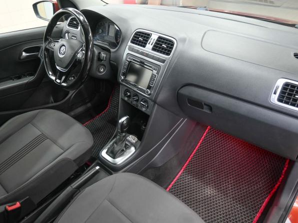 Volkswagen Polo V Рестайлинг с пробегом 2016 года, цена 1 229 900 рублей, 148000 км, седан, Автокод Объявления