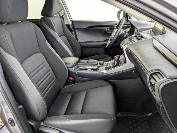 Lexus NX I с пробегом 2015 года, цена 2 120 000 рублей, 212618 км, внедорожник, Автокод Объявления