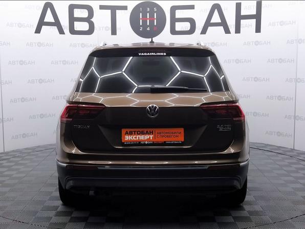 Volkswagen Tiguan II с пробегом 2017 года, цена 2 460 000 рублей, 130537 км, внедорожник, Автокод Объявления