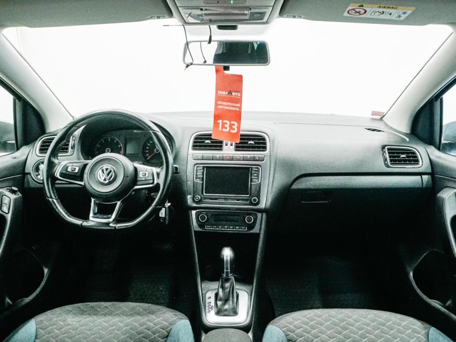 Volkswagen Polo V Рестайлинг Красноярск  - изображение 14
