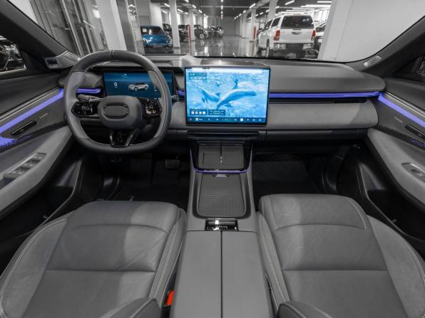 Lynk &amp; Co 08 I с пробегом 2023 года, цена 4 150 000 рублей, 19074 км, внедорожник, Автокод Объявления