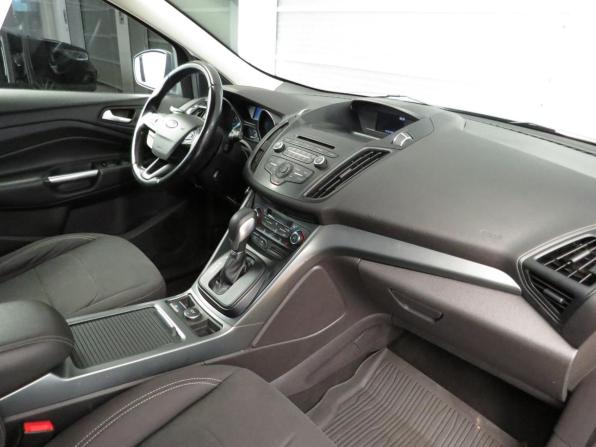 Ford Kuga II Рестайлинг с пробегом 2017 года, цена 1 499 000 рублей, 157000 км, внедорожник, Автокод Объявления