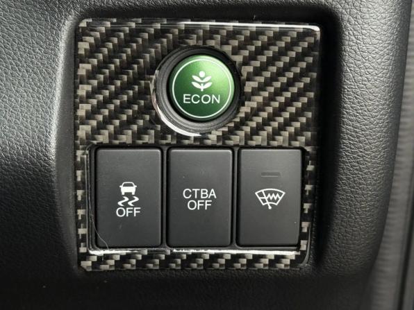 Honda Vezel I с пробегом 2015 года, цена 1 680 000 рублей, 85629 км, внедорожник, Автокод Объявления