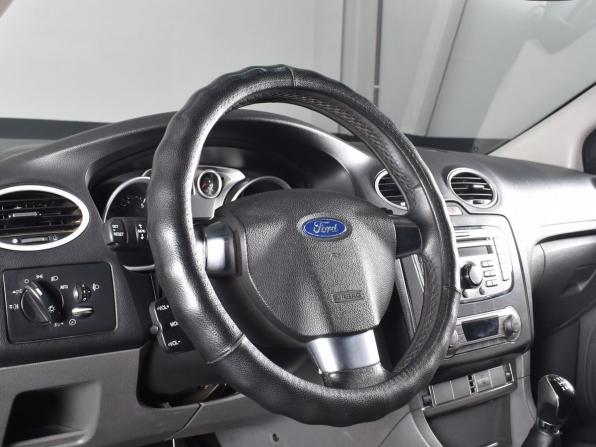 Ford Focus II Рестайлинг с пробегом 2008 года, цена 544 995 рублей, 290978 км, седан, Автокод Объявления