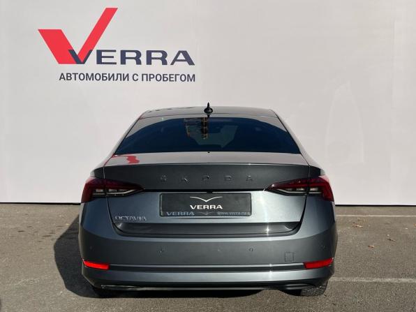 Skoda Octavia IV (A8) с пробегом 2021 года, цена 2 350 000 рублей, 57041 км, лифтбек, Автокод Объявления