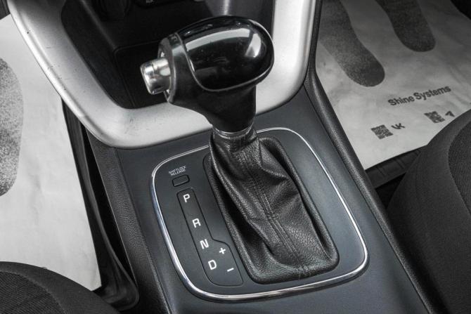 Kia Ceed II с пробегом 2015 года, цена 949 000 рублей, 214000 км, хэтчбек, Автокод Объявления