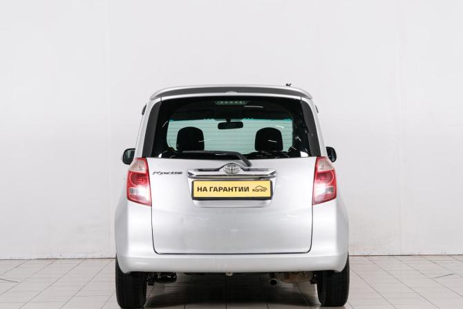 Toyota Ractis I с пробегом 2006 года, цена 629 000 рублей, 174000 км, хэтчбек, Автокод Объявления