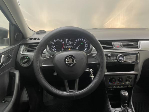 Skoda Rapid I с пробегом 2017 года, цена 960 000 рублей, 151197 км, лифтбек, Автокод Объявления
