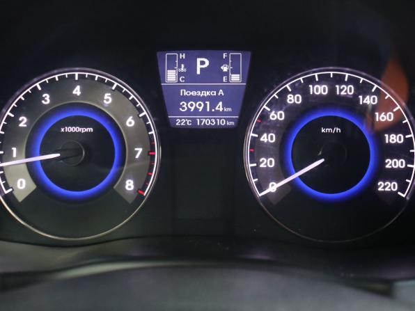 Hyundai Solaris I Рестайлинг с пробегом 2016 года, цена 1 000 000 рублей, 170309 км, седан, Автокод Объявления