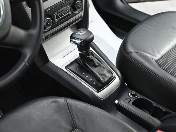 Skoda Octavia II (A5) Рестайлинг с пробегом 2013 года, цена 645 000 рублей, 135452 км, лифтбек, Автокод Объявления