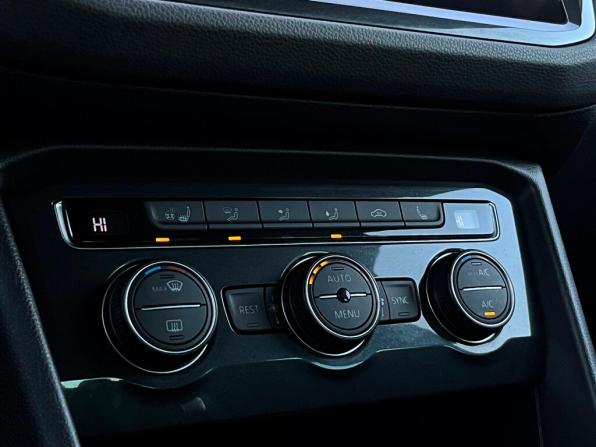 Volkswagen Tiguan II с пробегом 2019 года, цена 1 896 300 рублей, 164422 км, внедорожник, Автокод Объявления