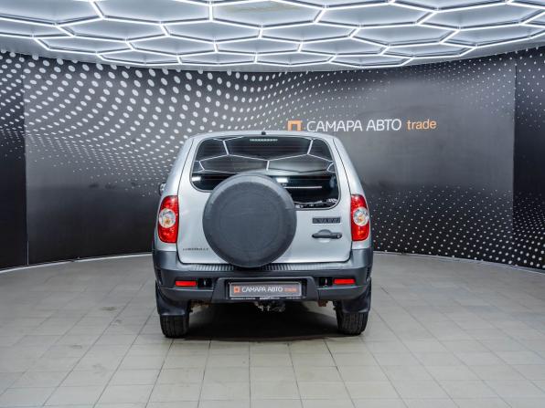 Chevrolet Niva I Рестайлинг с пробегом 2017 года, цена 755 000 рублей, 53653 км, внедорожник, Автокод Объявления