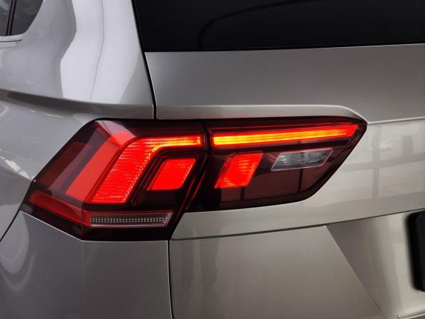Volkswagen Tiguan II Рестайлинг с пробегом 2021 года, цена 2 600 000 рублей, 98841 км, внедорожник, Автокод Объявления