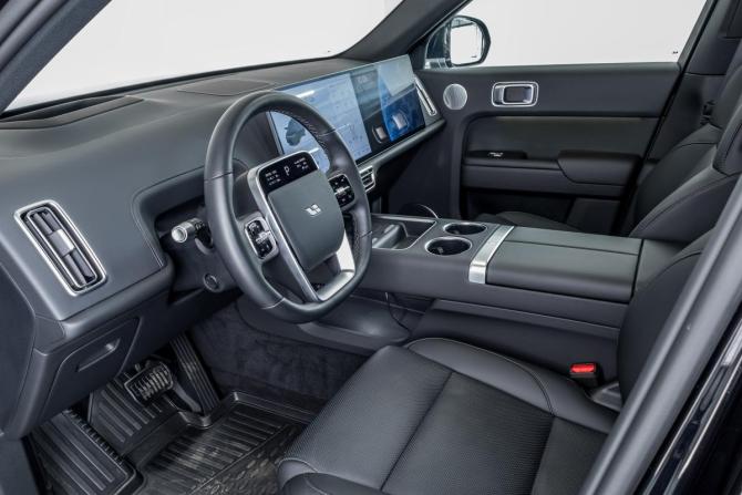 Li Auto (Lixiang) L7 I Рестайлинг с пробегом 2024 года, цена 7 047 000 рублей, 5800 км, внедорожник, Автокод Объявления