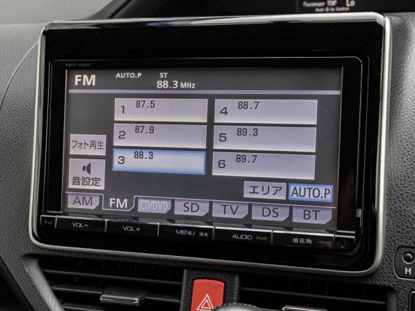 Toyota Voxy III (R80) с пробегом 2014 года, цена 2 149 000 рублей, 104105 км, минивэн, Автокод Объявления