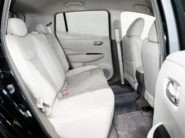 Nissan Leaf I (ZE0/AZE0) с пробегом 2011 года, цена 825 000 рублей, 119555 км, хэтчбек, Автокод Объявления