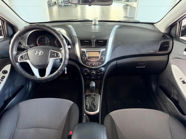 Hyundai Solaris I с пробегом 2013 года, цена 729 000 рублей, 114000 км, хэтчбек, Автокод Объявления