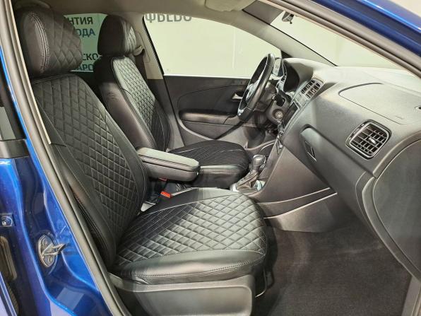 Volkswagen Polo V Рестайлинг с пробегом 2018 года, цена 1 190 000 рублей, 77000 км, седан, Автокод Объявления