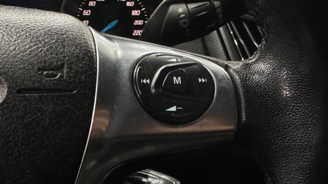 Ford Focus III с пробегом 2012 года, цена 650 000 рублей, 119007 км, хэтчбек, Автокод Объявления