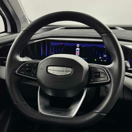 Geely Atlas II с пробегом 2023 года, цена 2 570 000 рублей, 32850 км, внедорожник, Автокод Объявления