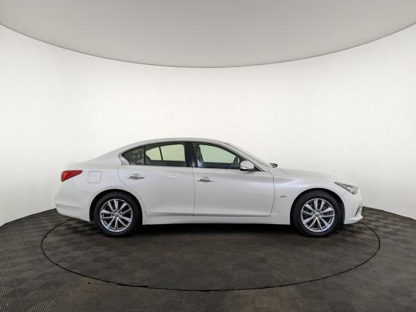 Infiniti Q50 I с пробегом 2017 года, цена 2 100 000 рублей, 118753 км, седан, Автокод Объявления