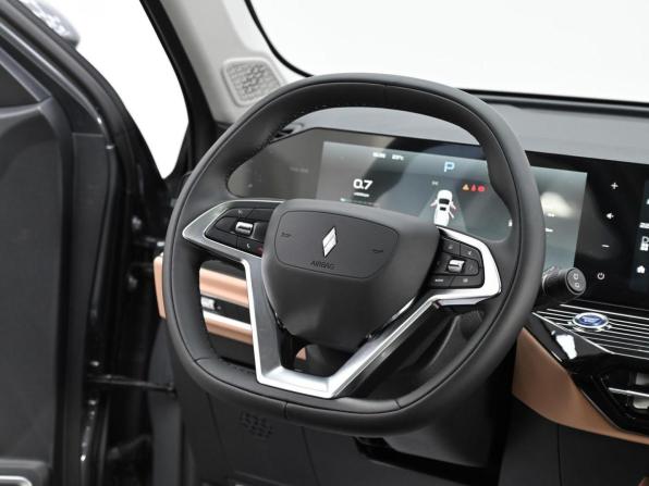 Новый Livan X6 Pro 2024 года, цена 1 899 000 рублей, внедорожник, Автокод Объявления