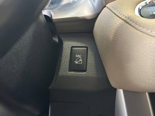 Toyota RAV4 IV (XA40) Рестайлинг с пробегом 2018 года, цена 2 635 000 рублей, 130908 км, внедорожник, Автокод Объявления