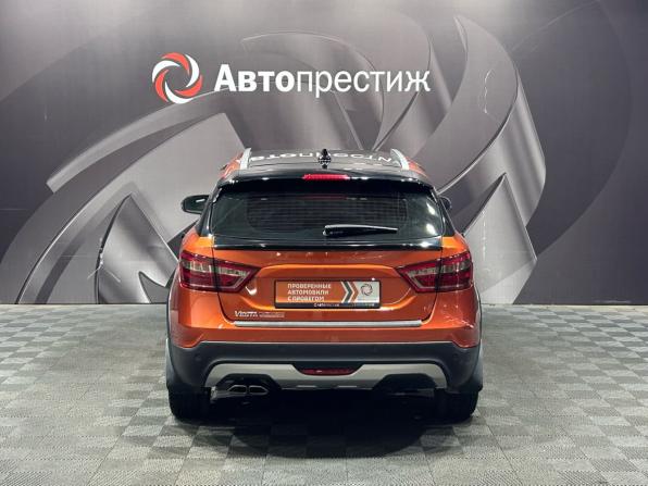 Lada (ВАЗ) Vesta I с пробегом 2022 года, цена 1 300 000 рублей, 52045 км, универсал, Автокод Объявления