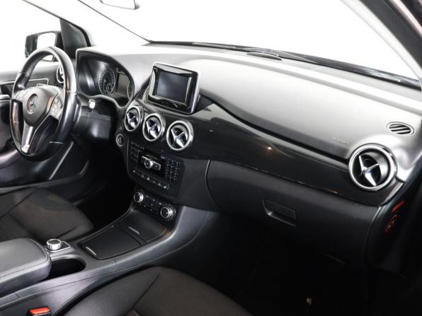 Mercedes-Benz B-Класс II (W246) с пробегом 2012 года, цена 1 090 000 рублей, 180760 км, хэтчбек, Автокод Объявления