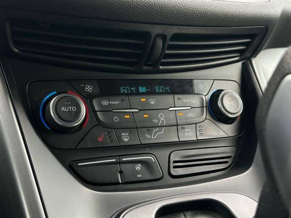 Ford Kuga II Рестайлинг с пробегом 2017 года, цена 1 599 000 рублей, 116271 км, внедорожник, Автокод Объявления