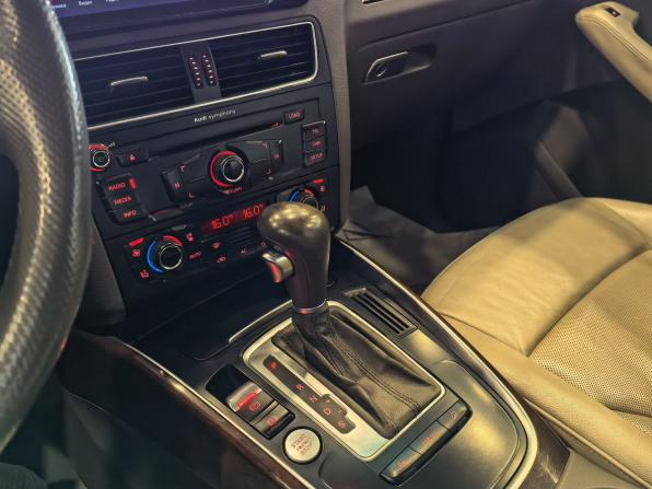 Audi Q5 I (8R) с пробегом 2010 года, цена 1 159 000 рублей, 178900 км, внедорожник, Автокод Объявления