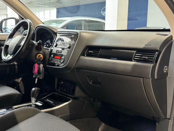 Mitsubishi Outlander III Рестайлинг 3 с пробегом 2019 года, цена 1 770 000 рублей, 180596 км, внедорожник, Автокод Объявления