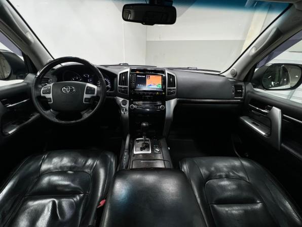 Toyota Land Cruiser 200 Series Рестайлинг 1 с пробегом 2014 года, цена 4 150 000 рублей, 135000 км, внедорожник, Автокод Объявления