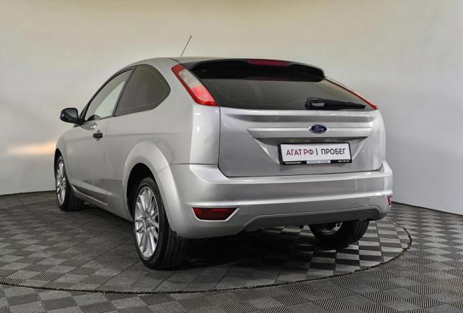 Ford Focus II Рестайлинг с пробегом 2010 года, цена 330 000 рублей, 332462 км, хэтчбек, Автокод Объявления