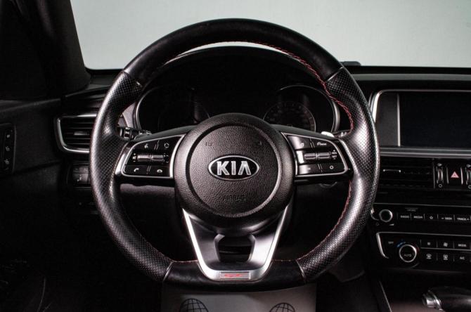 Kia Optima IV Рестайлинг с пробегом 2018 года, цена 2 129 000 рублей, 120000 км, седан, Автокод Объявления