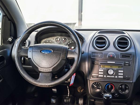 Ford Fiesta Mk5 с пробегом 2006 года, цена 315 000 рублей, 219000 км, хэтчбек, Автокод Объявления