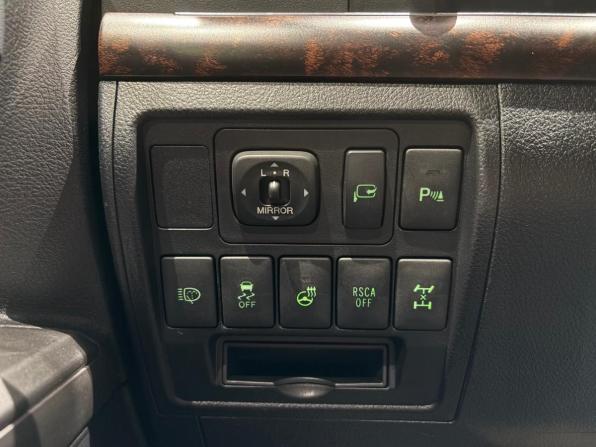 Toyota Land Cruiser 200 Series Рестайлинг 1 с пробегом 2013 года, цена 2 999 000 рублей, 294669 км, внедорожник, Автокод Объявления
