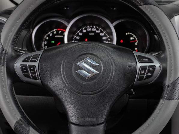 Suzuki Grand Vitara II Рестайлинг с пробегом 2010 года, цена 999 000 рублей, 333699 км, внедорожник, Автокод Объявления