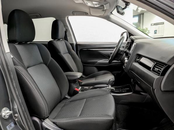 Mitsubishi Outlander III Рестайлинг 3 с пробегом 2020 года, цена 2 300 000 рублей, 92167 км, внедорожник, Автокод Объявления