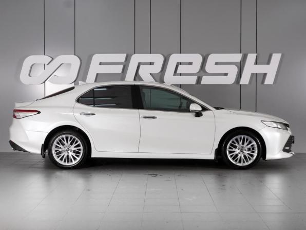 Toyota Camry VIII (XV70) с пробегом 2018 года, цена 2 606 000 рублей, 178199 км, седан, Автокод Объявления