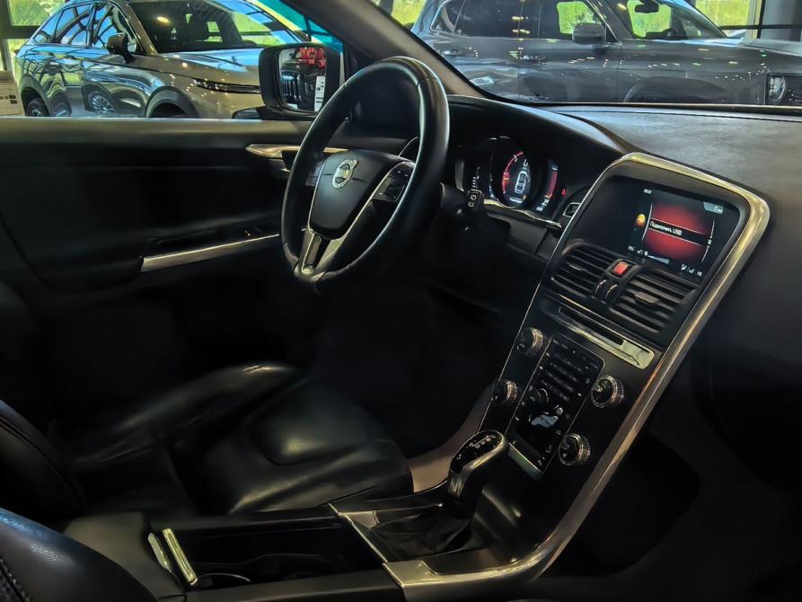 Volvo XC60 I Рестайлинг Апатиты  - изображение 7