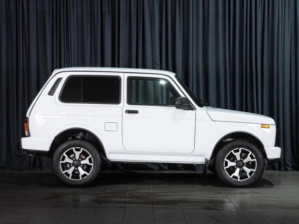 Lada (ВАЗ) Niva Legend с пробегом 2024 года, цена 910 000 рублей, 59893 км, внедорожник, Автокод Объявления