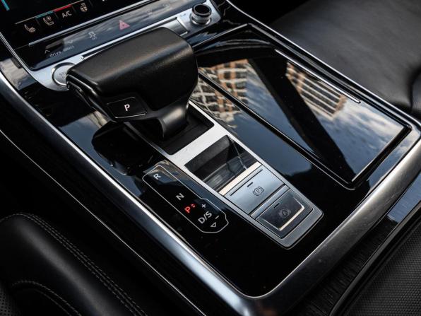 Audi Q8 I (4M) с пробегом 2019 года, цена 5 570 000 рублей, 144959 км, внедорожник, Автокод Объявления